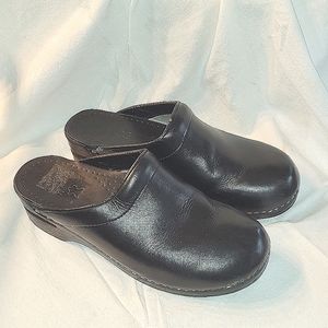 DANSKO Women's Black Leather Mule/Slide Clogs Shoes Sz. 41